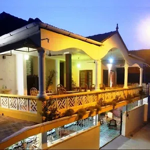 *** Hotel Napier House India