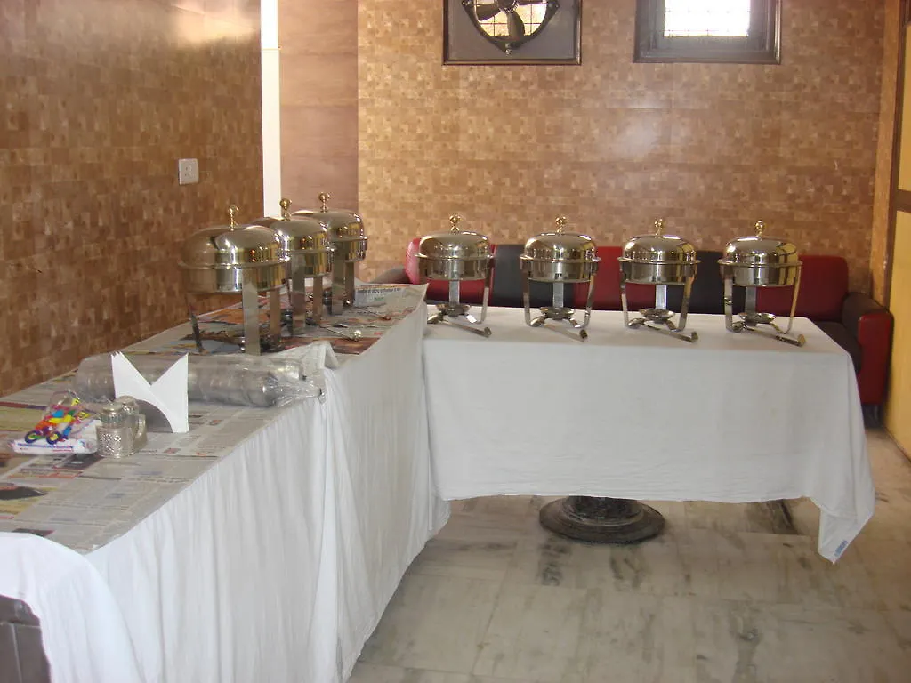 Rama Residency Hotel Gurgaon 3*,
